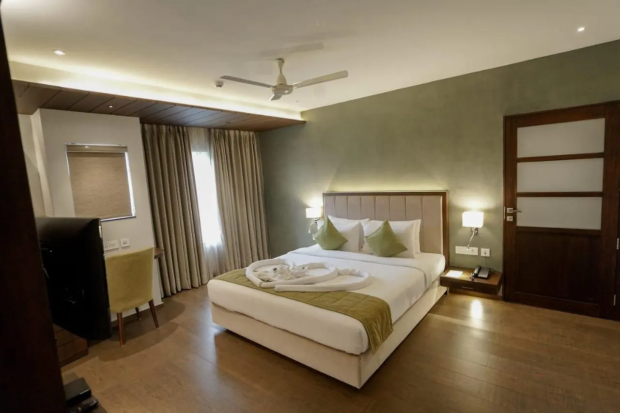 Woodbine Foliage Hotel Malappuram
