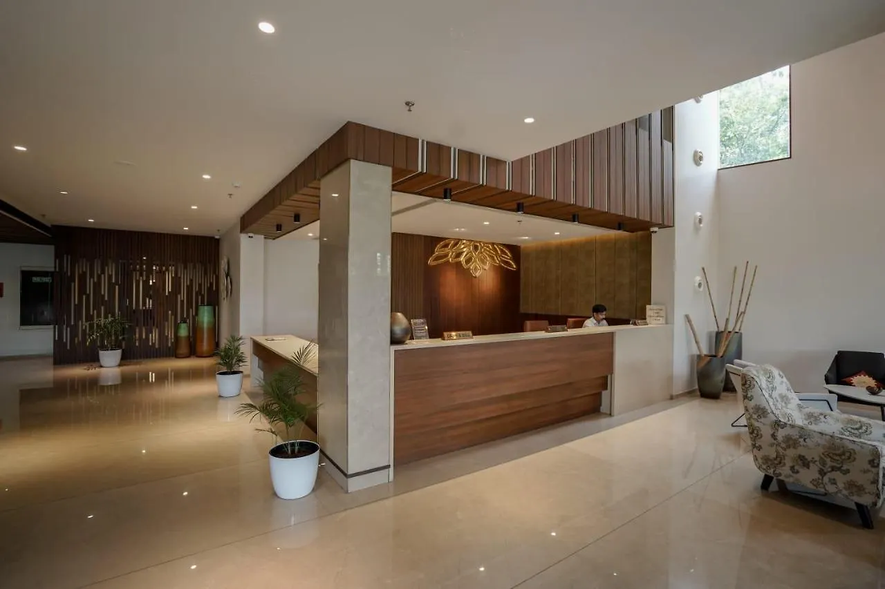 Woodbine Foliage Hotel Malappuram