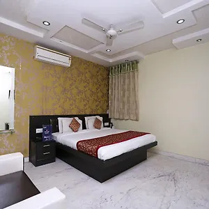 Star 2*, Agra (Uttar Pradesh) India