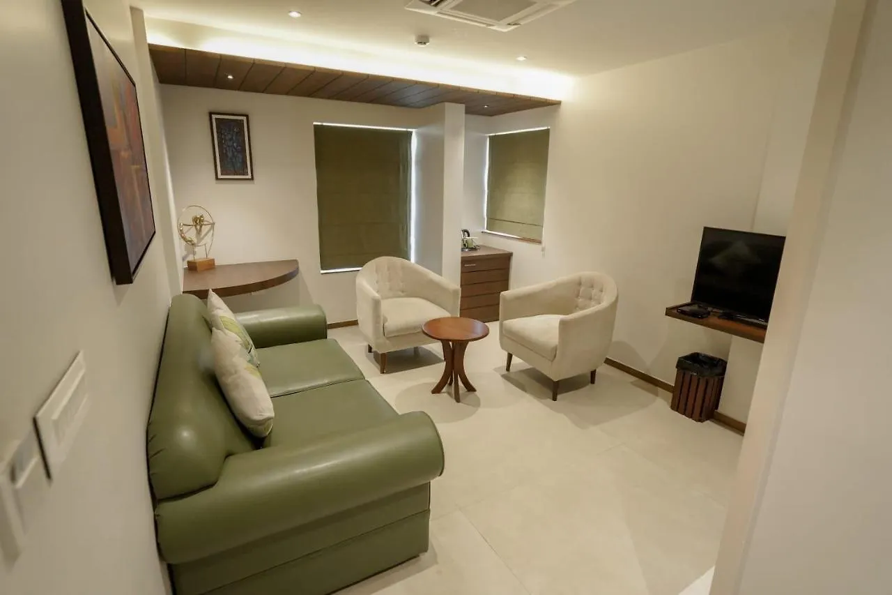 Hotel Woodbine Foliage Malappuram
